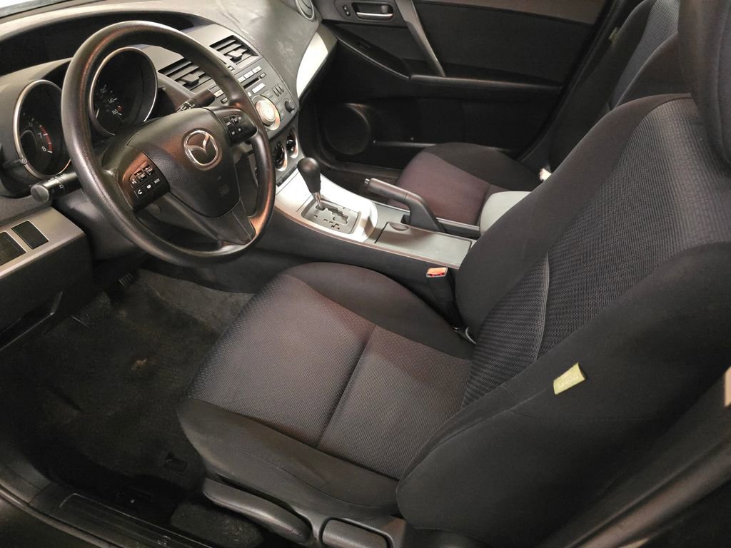 Used 2010 MAZDA MAZDA3 i Touring image 16