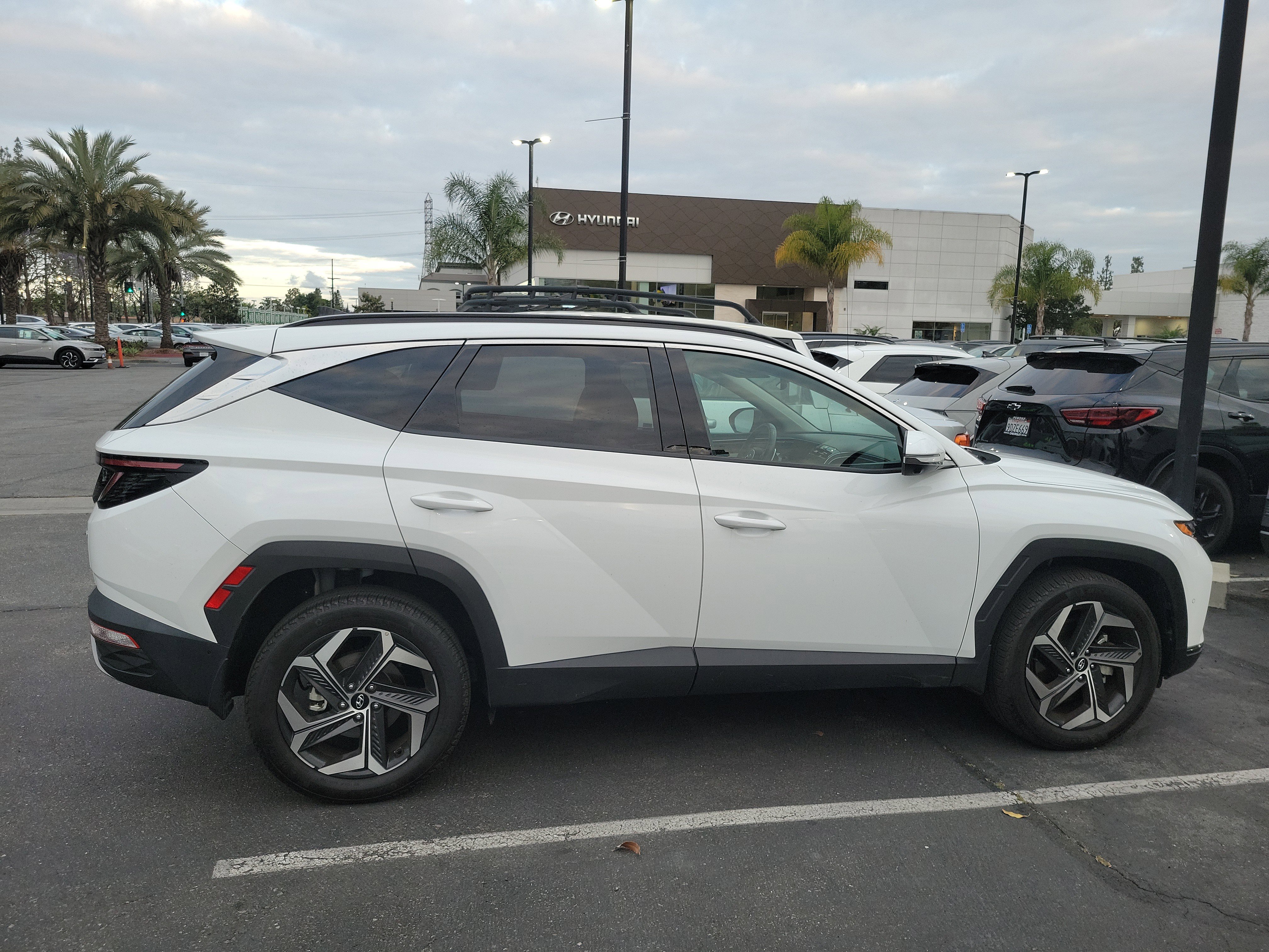 Certified 2023 Hyundai Tucson Limited AWD/4WD image 3