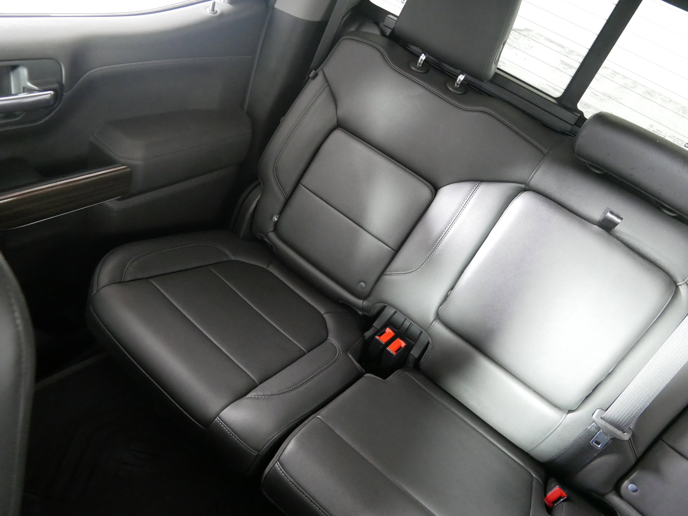 Used 2020 Chevrolet Silverado 1500 RST image 12