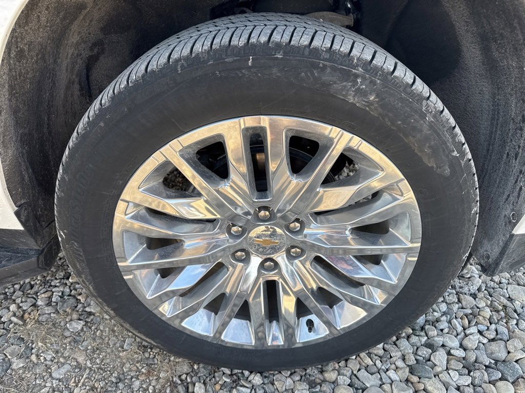 Used 2025 Chevrolet Tahoe High Country w/ Sun And Tow Package image 40
