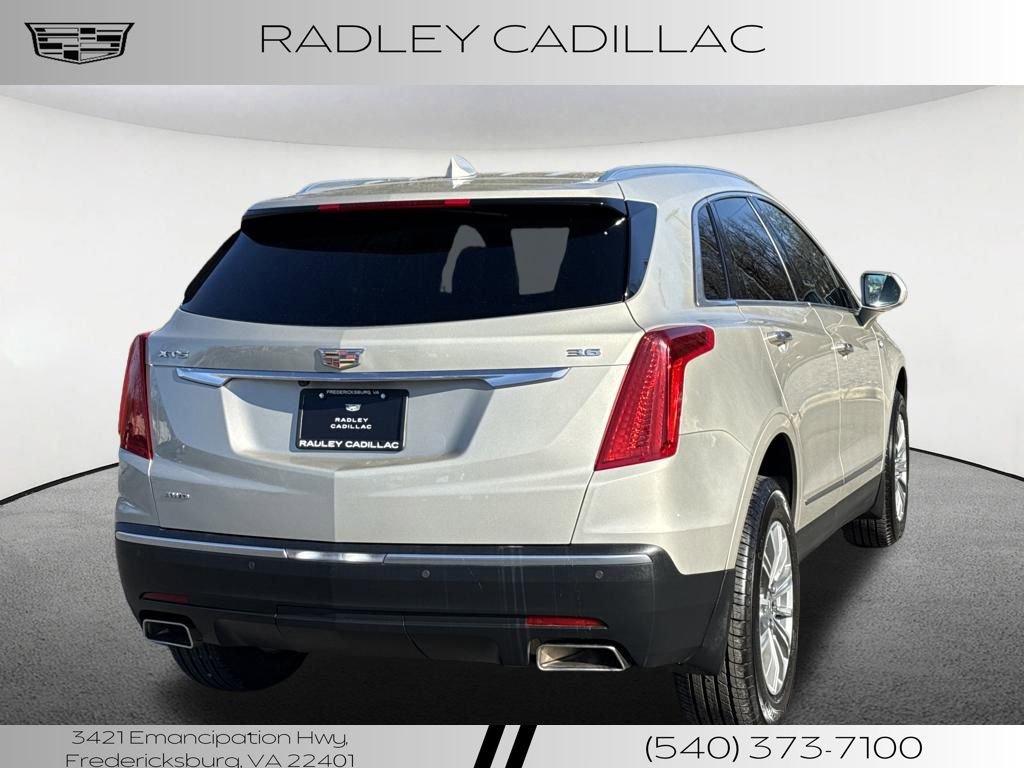 Used 2017 Cadillac XT5 Luxury w/ Driver Awareness Package image 19