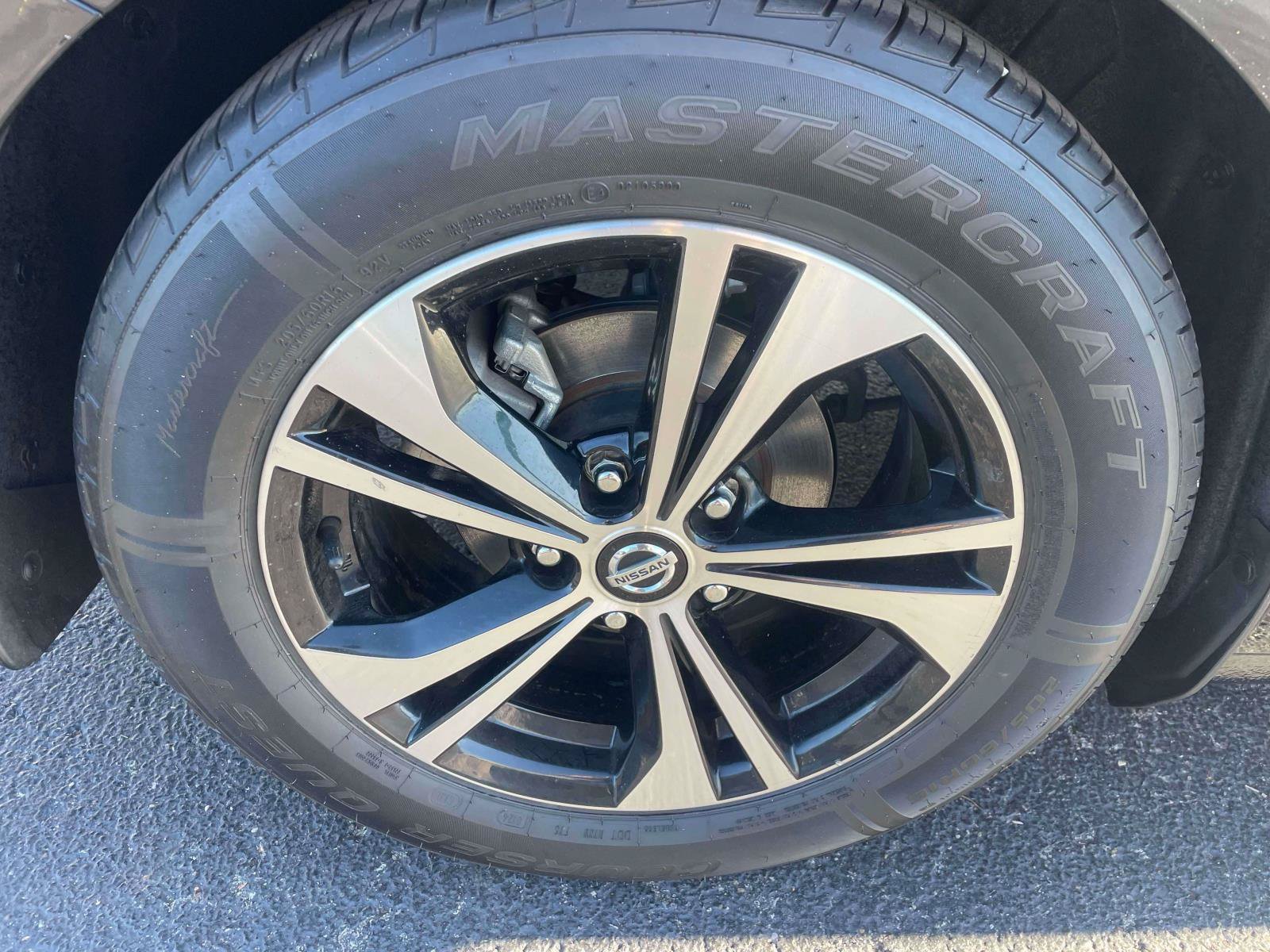 Used 2023 Nissan Sentra SV w/ All-Weather Package FWD image 11