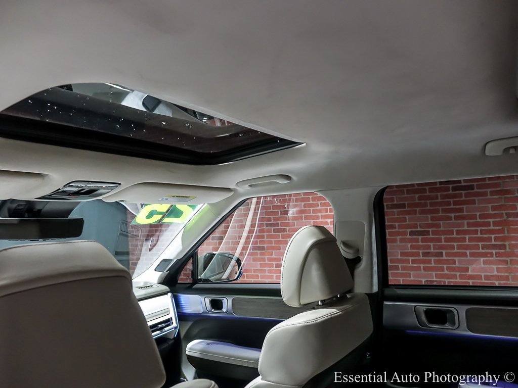 Used 2025 Hyundai Santa Fe Calligraphy image 17