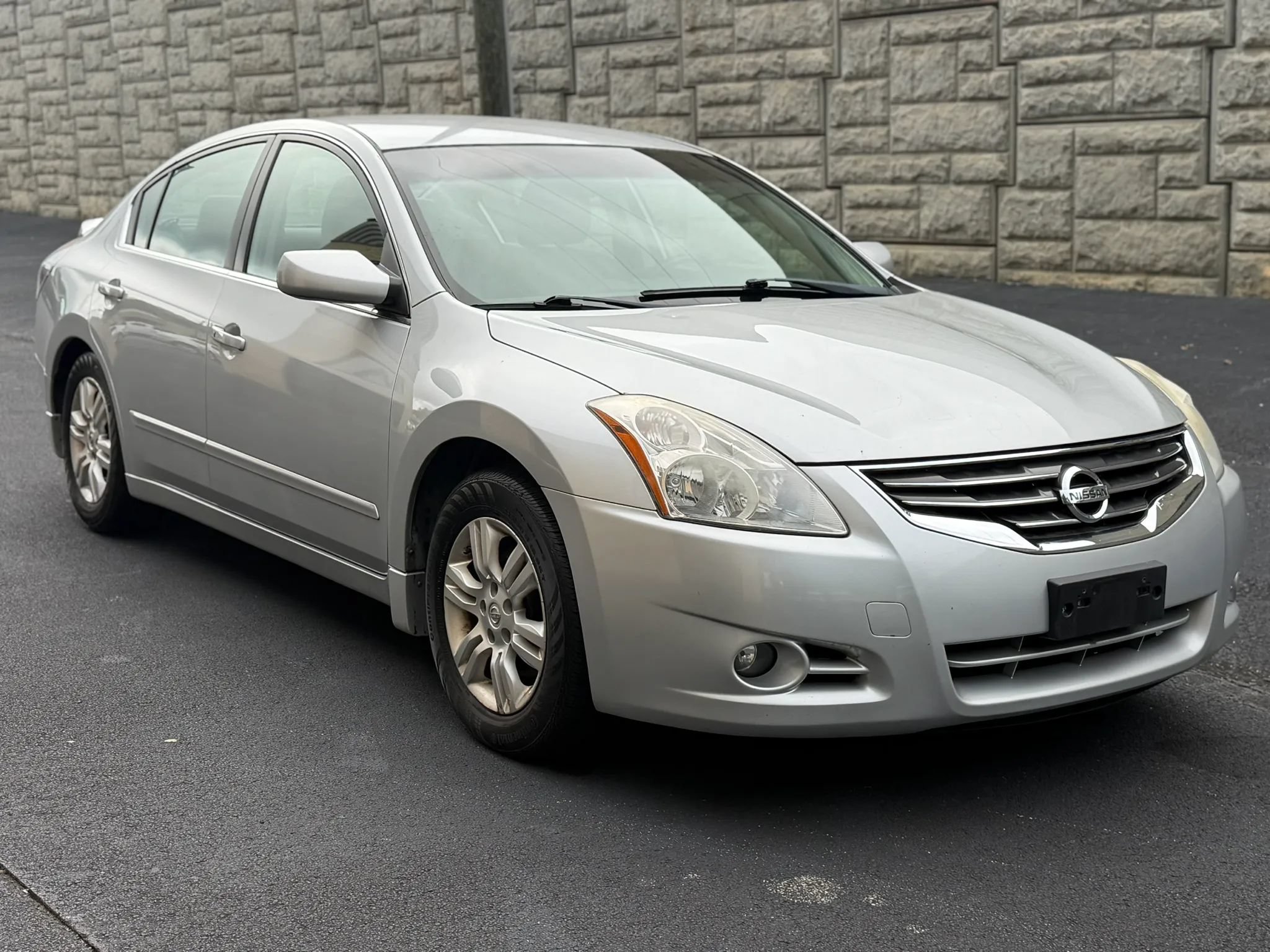 Used 2011 Nissan Altima 2.5 S w/ Special Edition Pkg FWD image 5