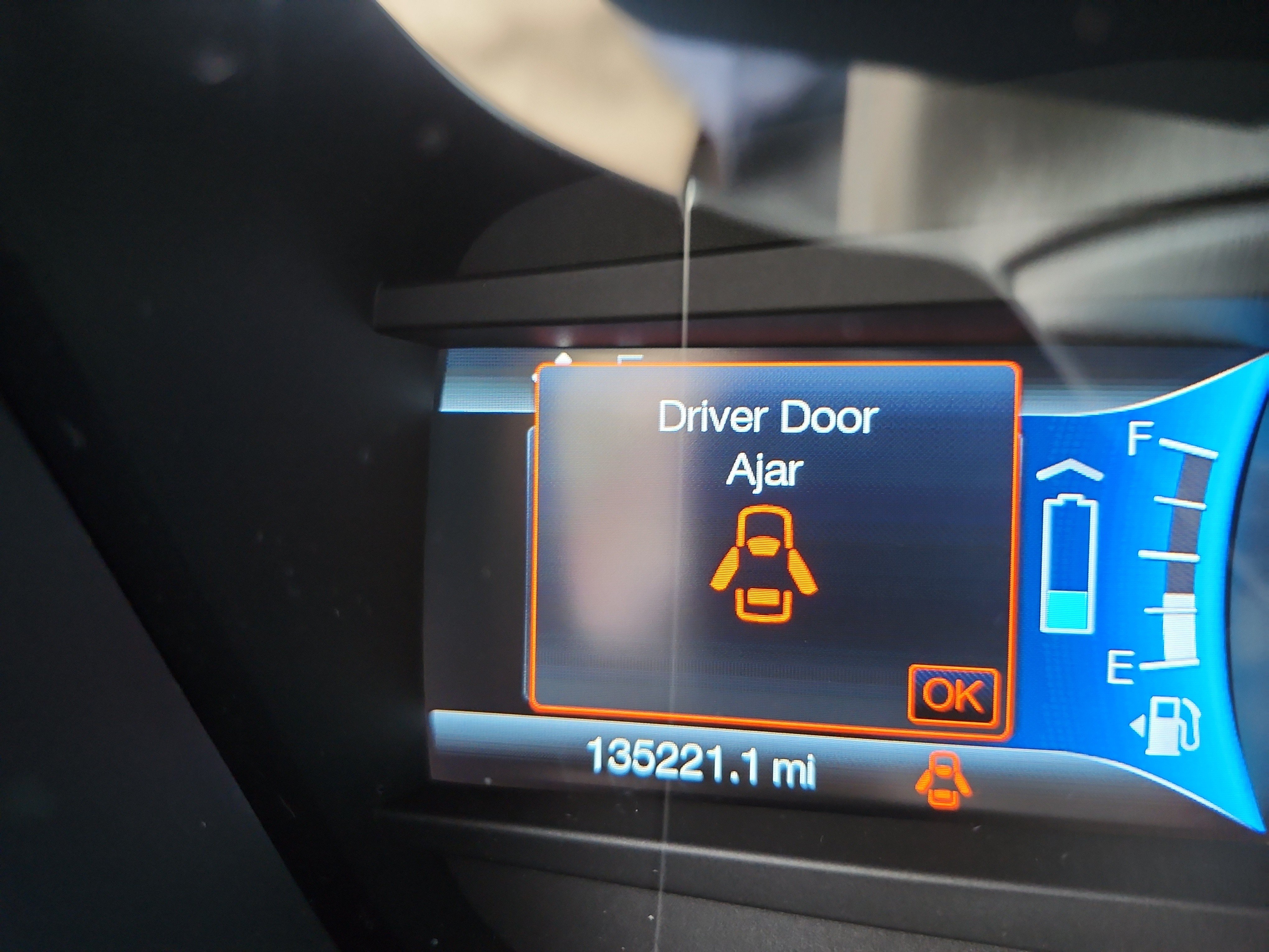Used 2014 Ford Fusion SE w/ Equipment Group 502A FWD image 11