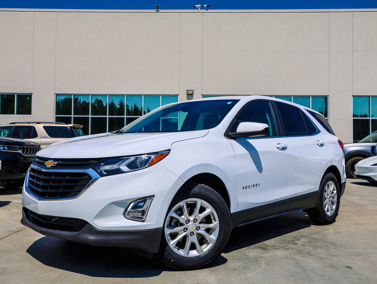 Used 2021 Chevrolet Equinox LT FWD image 1