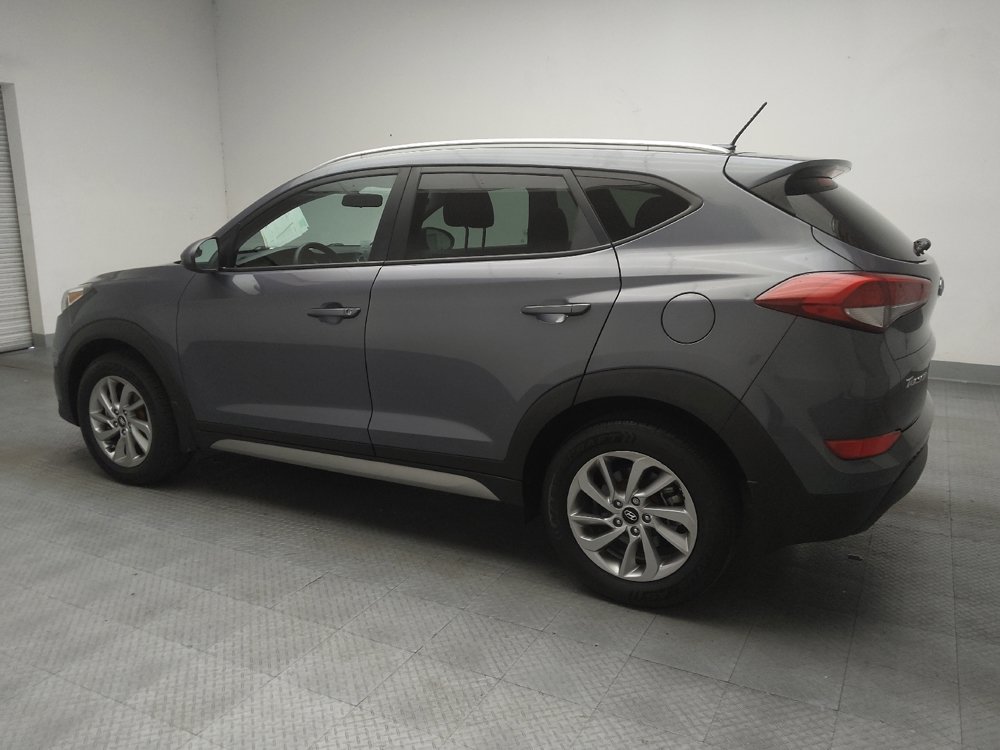 Used 2017 Hyundai Tucson SE w/ SE Popular Package 02 AWD/4WD image 3