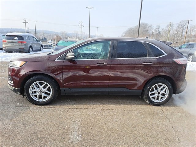 Used 2024 Ford Edge SEL image 2
