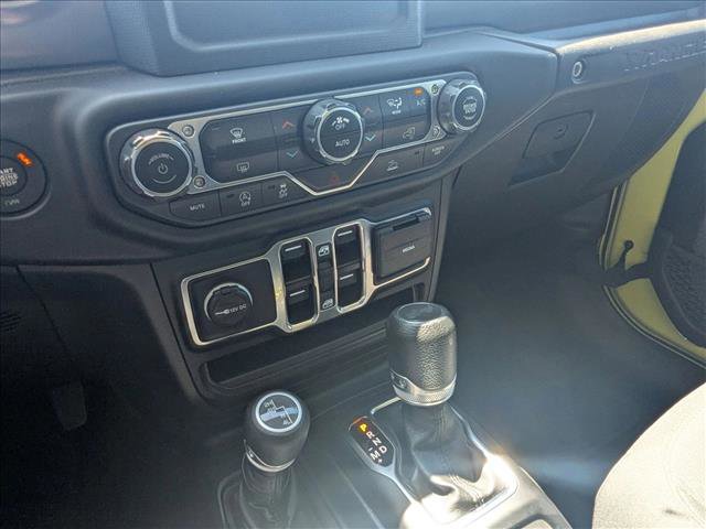 Used 2023 Jeep Wrangler Sport S image 13