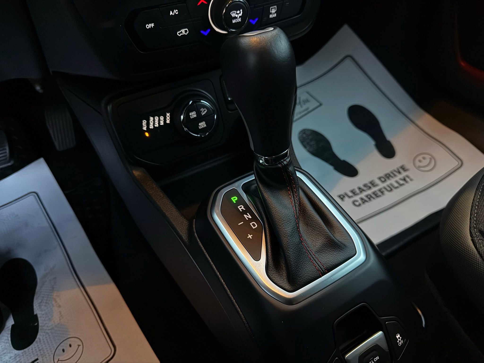 Used 2023 Jeep Renegade Trailhawk image 46