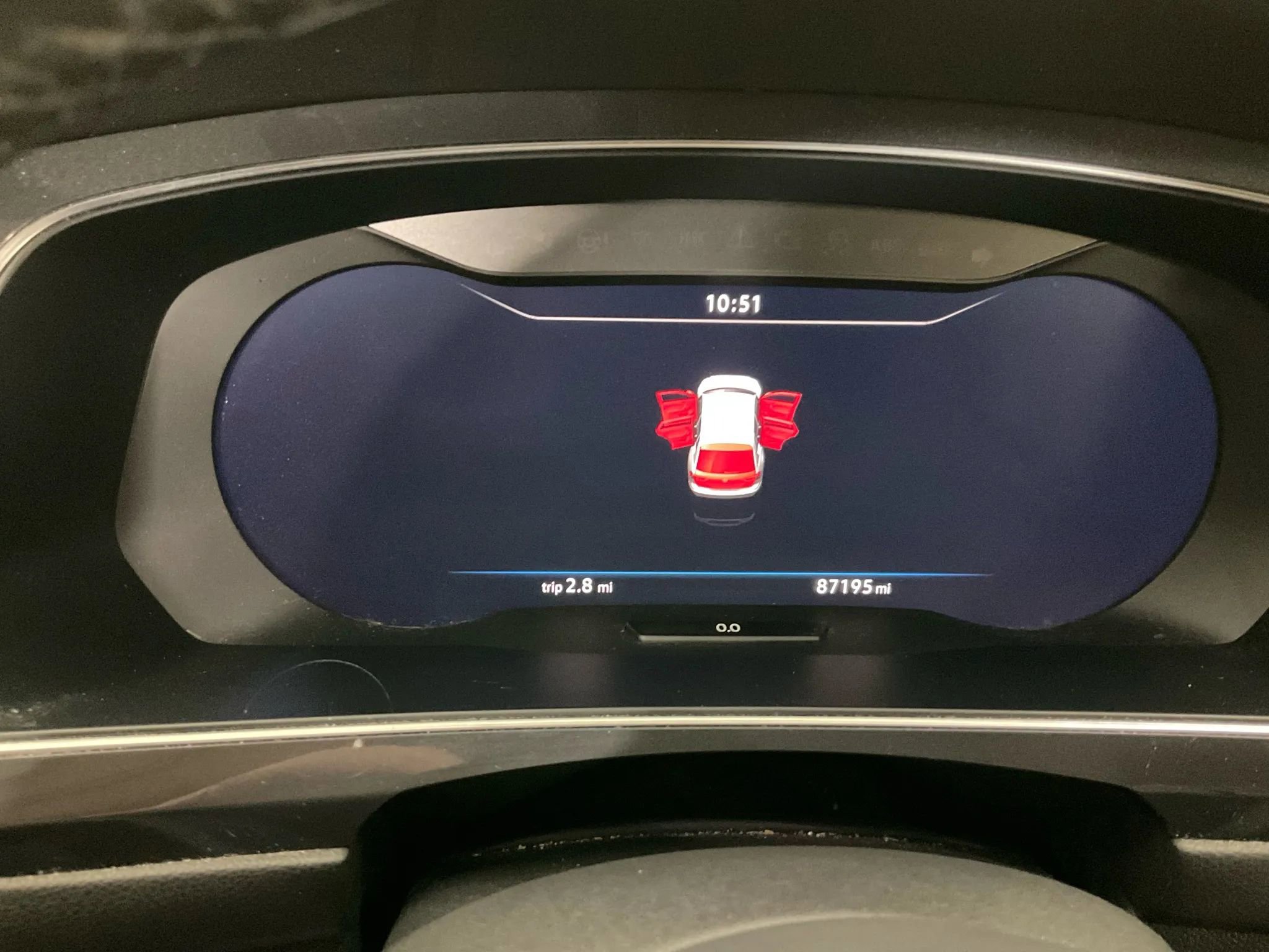 Used 2019 Volkswagen Tiguan SEL image 17