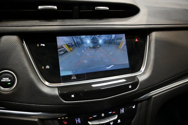 Used 2025 Cadillac XT5 Premium Luxury image 17