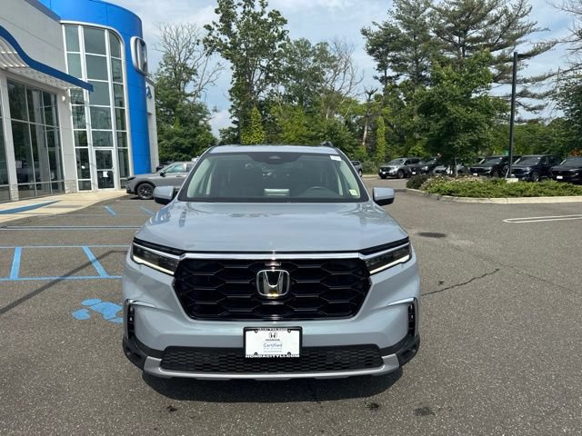 Certified 2023 Honda Pilot Touring image 3
