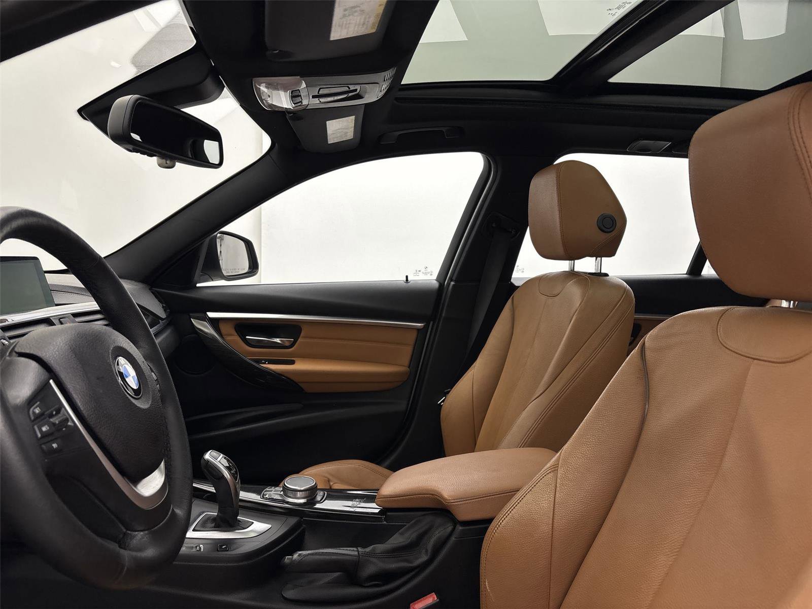 Used 2019 BMW 330i xDrive Wagon w/ Premium Package AWD/4WD image 24