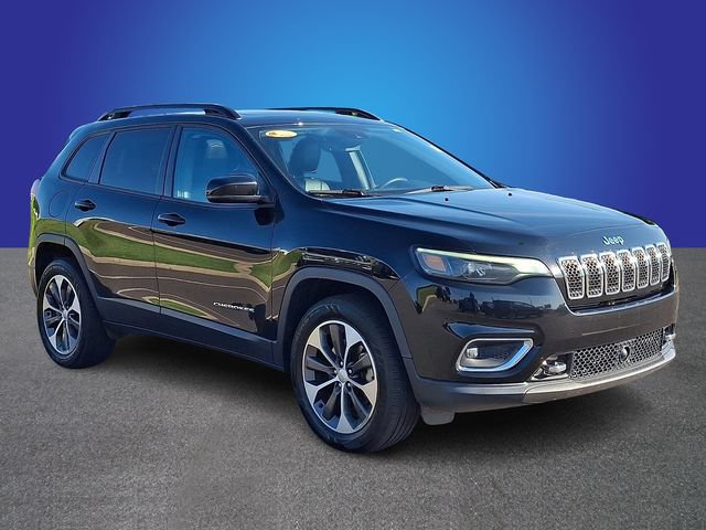 Used 2022 Jeep Cherokee Limited w/ Elite Package AWD/4WD image 3