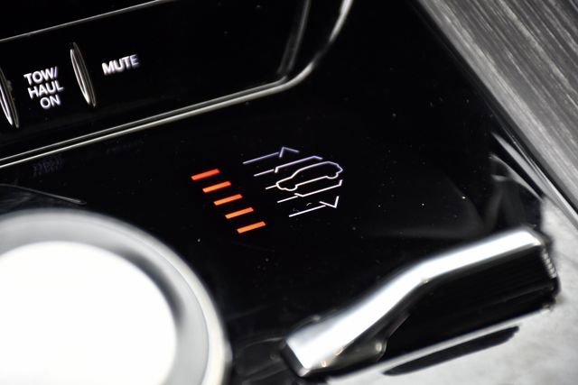 Used 2023 Jeep Wagoneer Series III w/ Premium Group I image 14