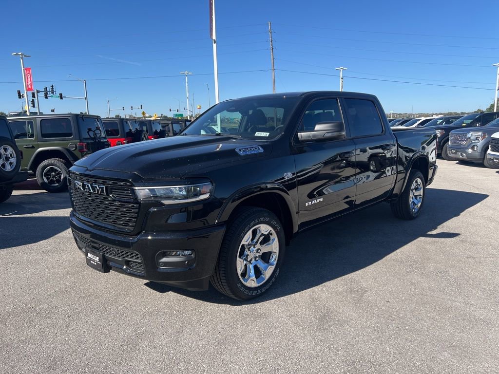 New 2026 RAM 1500 4x4 Crew Cab image 8