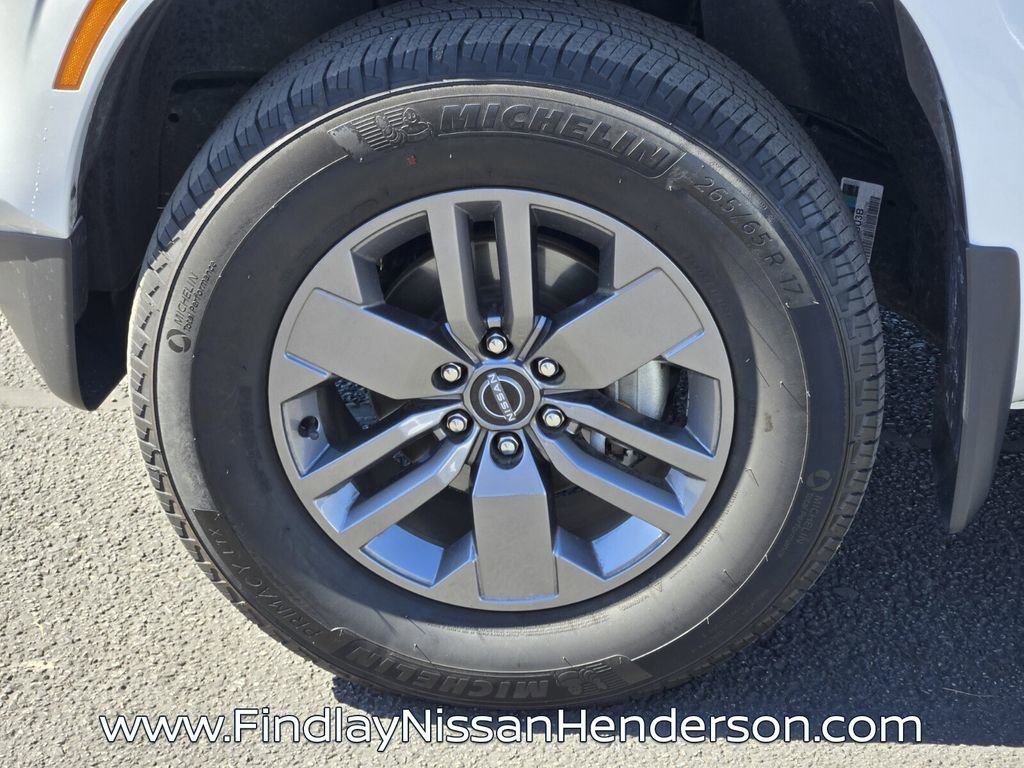 Used 2025 Nissan Frontier SV w/ SV Convenience Package image 9