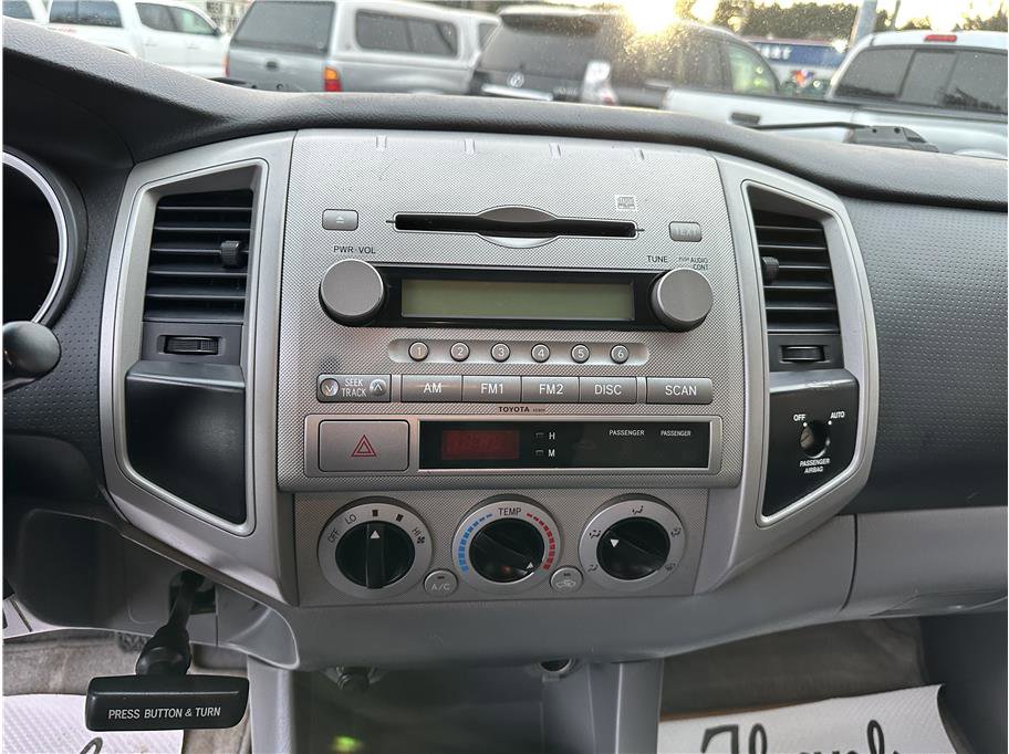 Used 2006 Toyota Tacoma PreRunner image 15