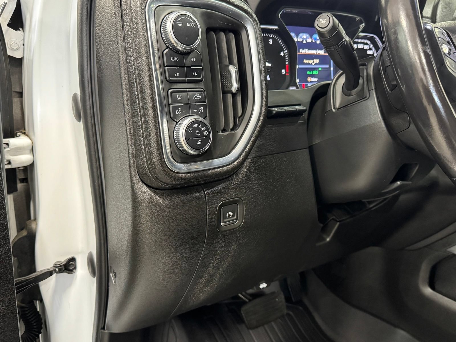 Used 2022 GMC Sierra 2500 Denali w/ Denali Ultimate Package AWD/4WD image 19