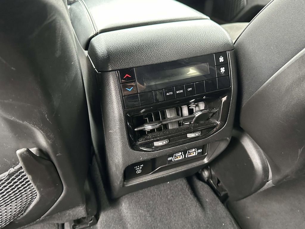 Certified 2023 Jeep Grand Cherokee L Laredo image 13