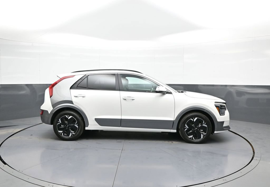 New 2025 Kia Niro Wave w/ Wave Preserve Package image 5