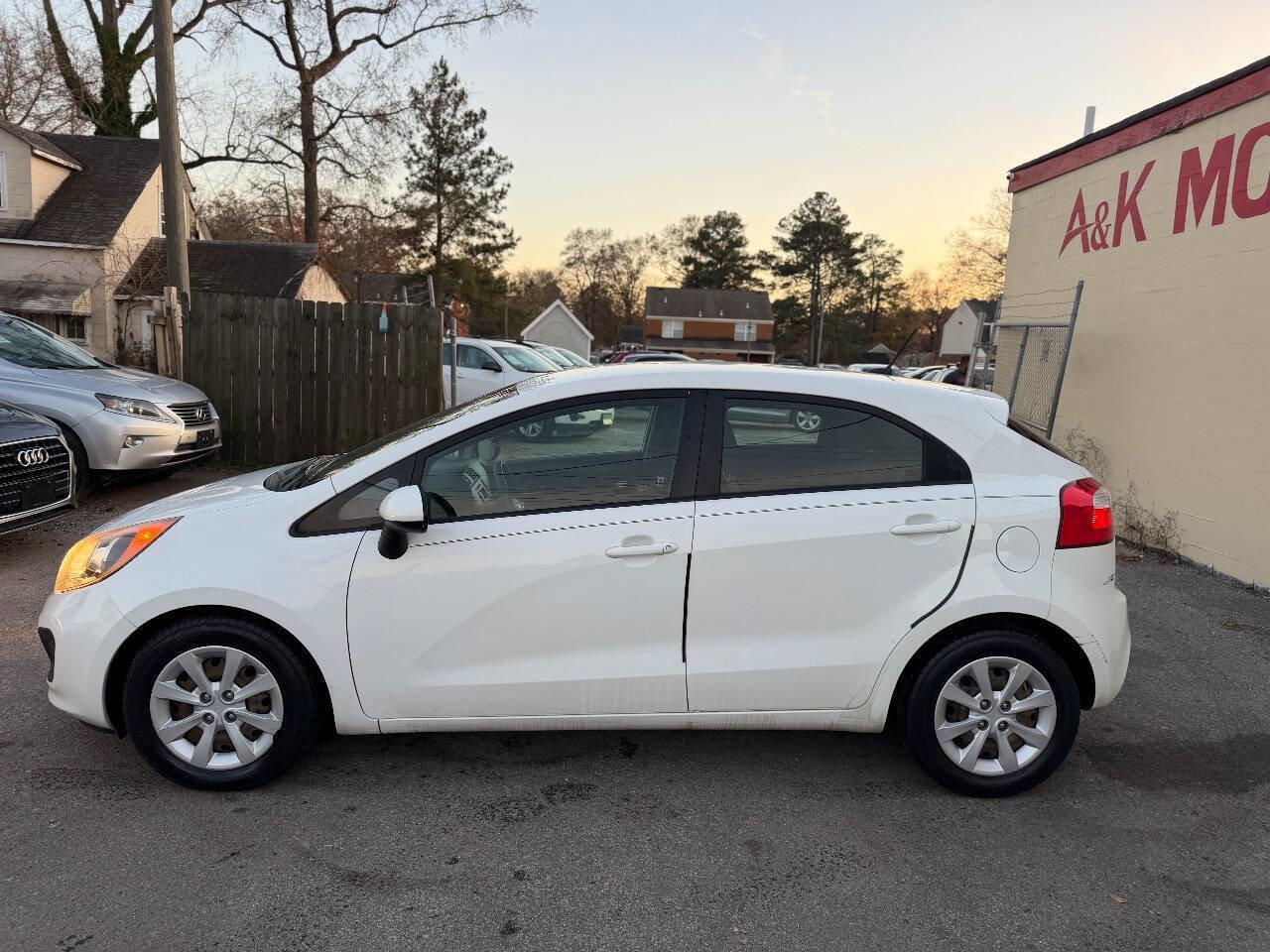 Used 2013 Kia Rio LX w/ PWR Pkg image 4