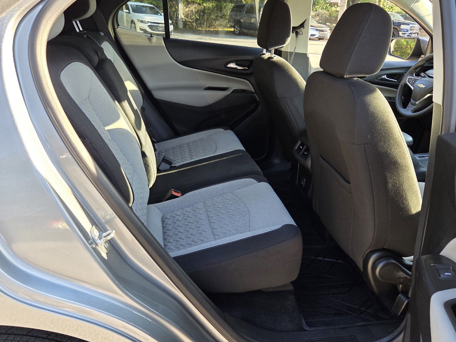 Used 2024 Chevrolet Equinox LS w/ LS Convenience Package FWD image 21