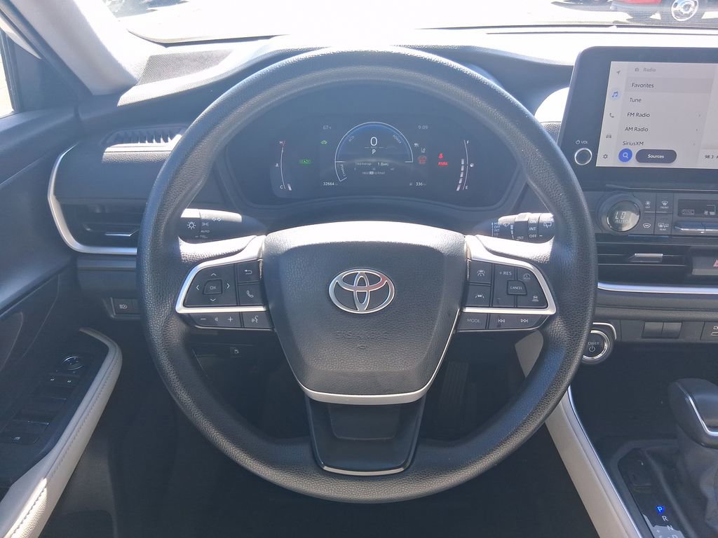 Used 2025 Toyota Grand Highlander AWD Hybrid image 14