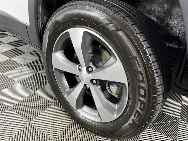 Used 2022 Jeep Cherokee Limited AWD/4WD image 15