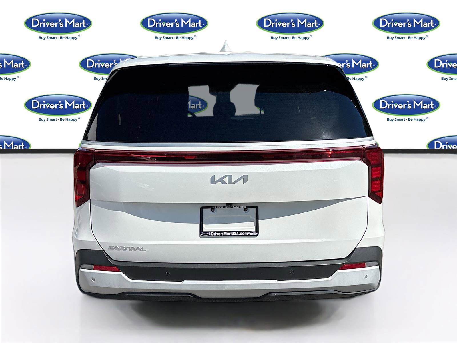 Used 2025 Kia Carnival image 6