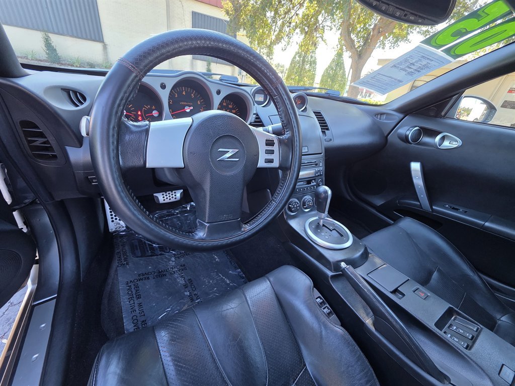 Used 2005 Nissan 350Z Touring image 13