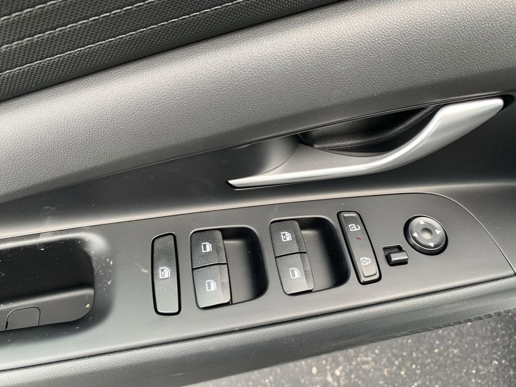 New 2025 Hyundai Elantra Blue w/ Cargo Package image 13