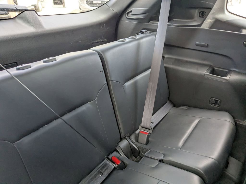 Used 2025 Mitsubishi Outlander SE FWD image 25