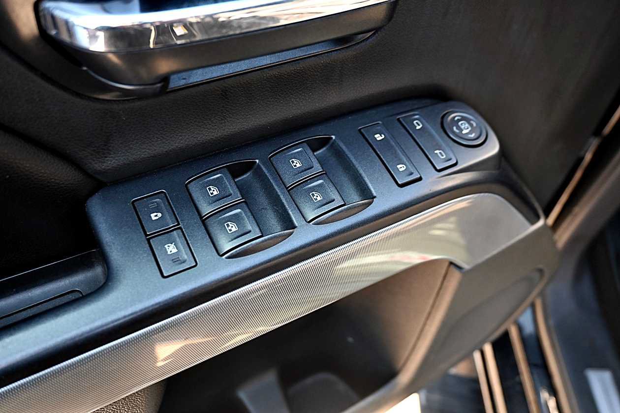 Used 2016 Chevrolet Silverado 1500 LT w/ All Star Edition AWD/4WD image 16