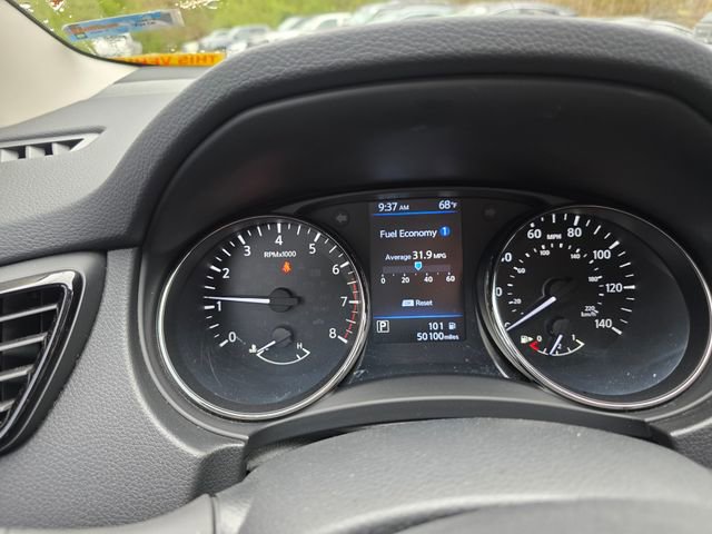 Used 2021 Nissan Rogue Sport SV image 16