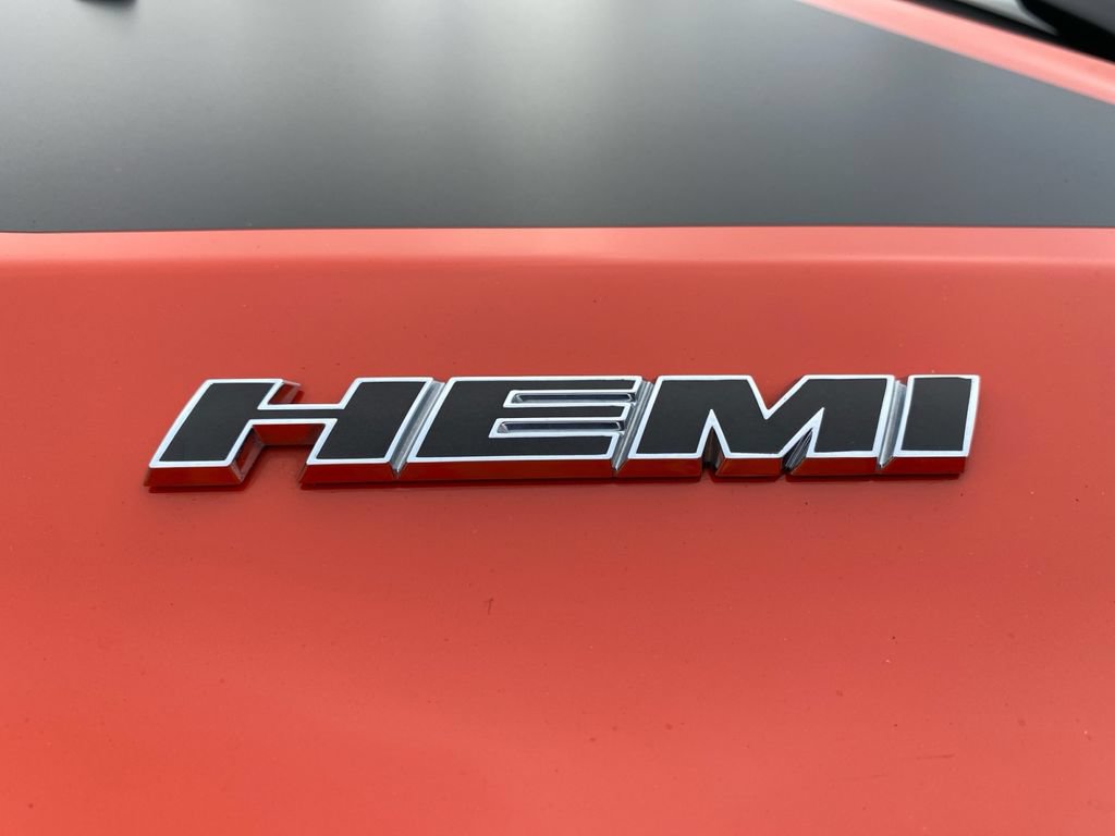 Used 2013 Dodge Challenger R/T RWD image 18