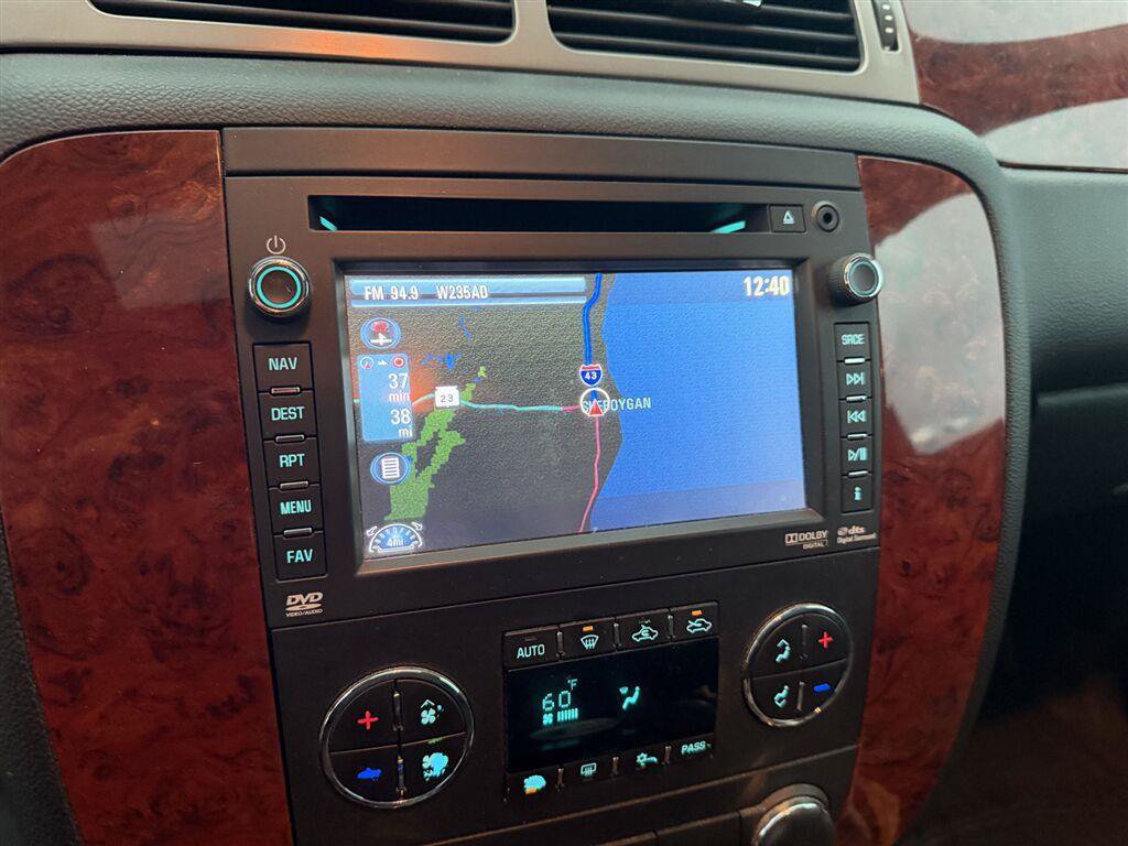 Used 2012 Chevrolet Avalanche LTZ AWD/4WD image 7