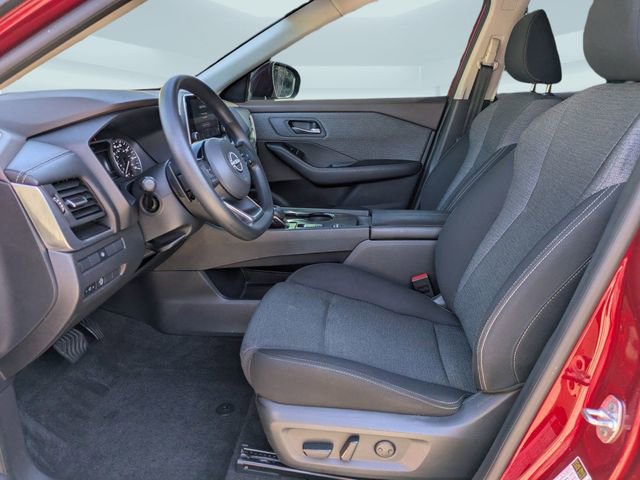 Used 2023 Nissan Rogue SV image 21