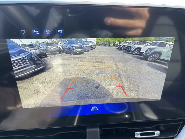 New 2027 Chevrolet Equinox LT w/ Convenience Package II AWD/4WD image 17