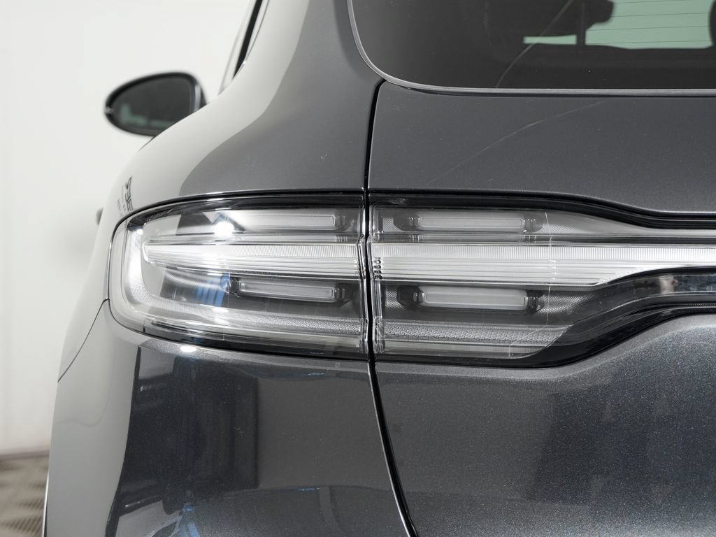 New 2026 Porsche Macan AWD/4WD image 12