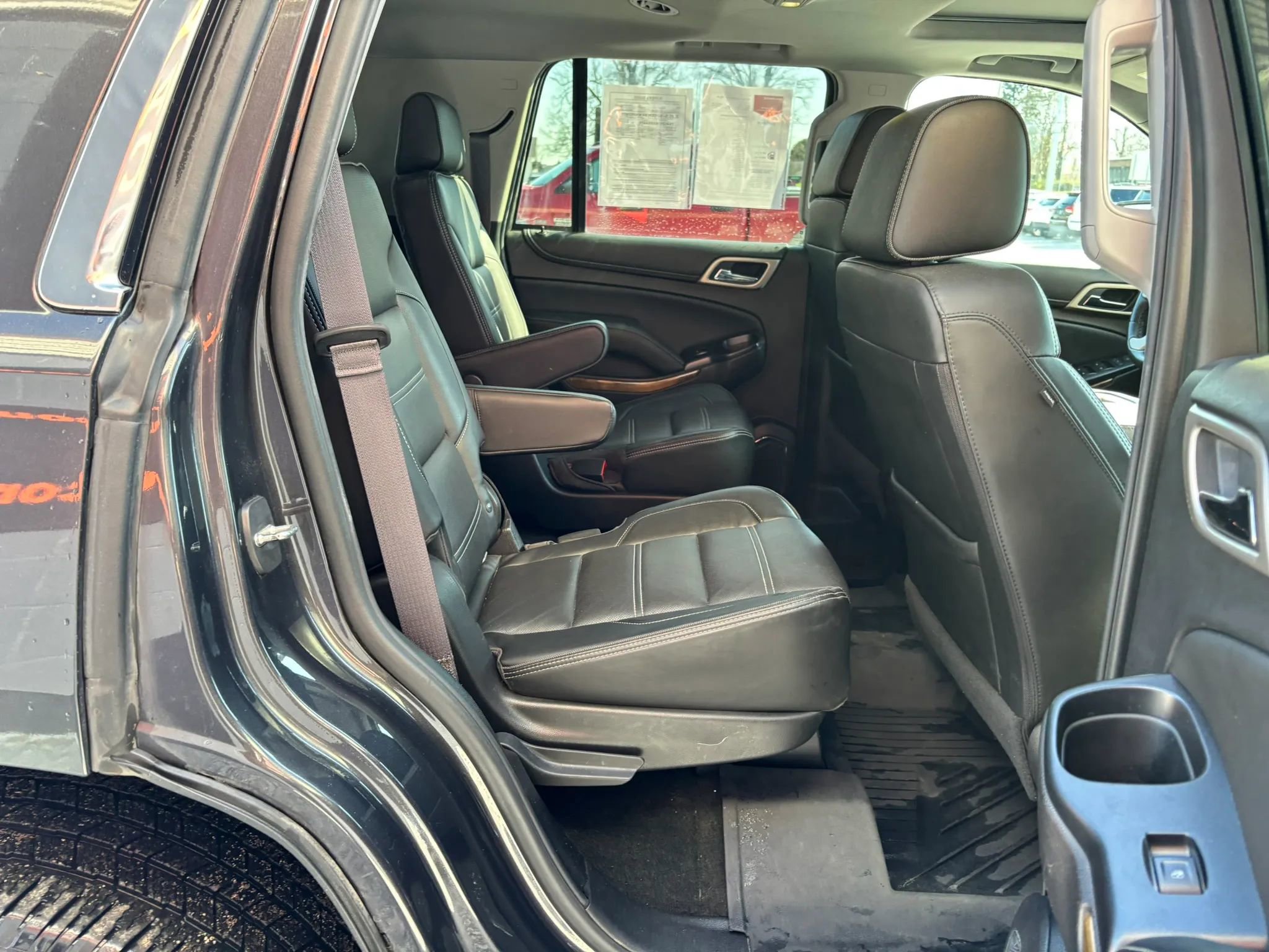 Used 2017 GMC Yukon Denali image 16