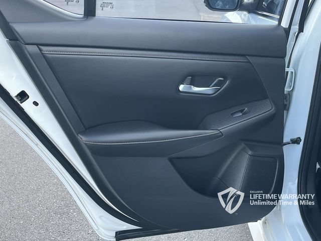 Used 2023 Nissan Sentra SR w/ SR Premium Package FWD image 20