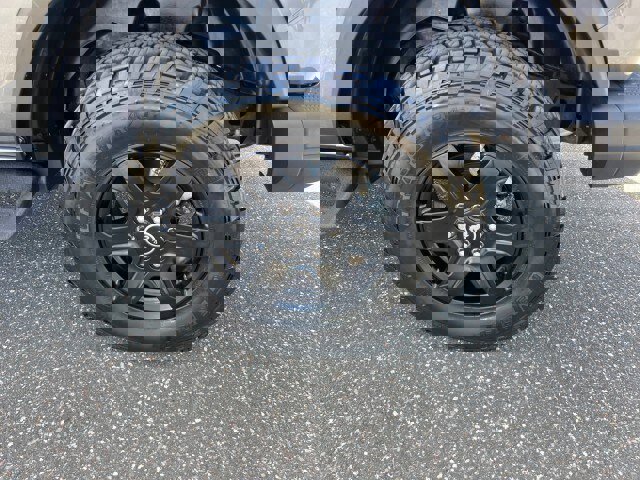 Certified 2023 Ford Bronco Black Diamond image 24