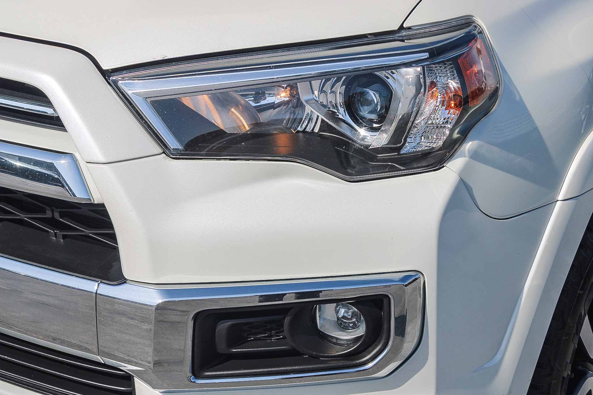 Used 2023 Toyota 4Runner Limited AWD/4WD image 5