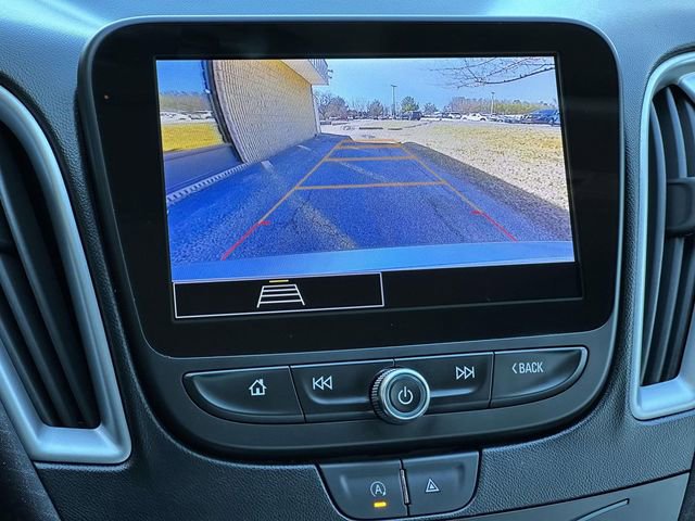 Used 2023 Chevrolet Malibu LT image 18