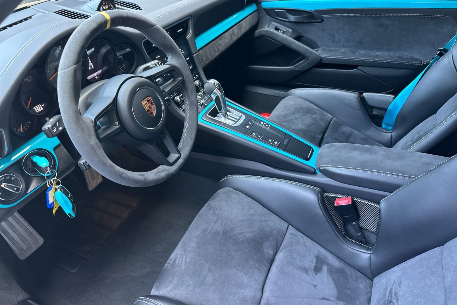 Used 2018 Porsche 911 GT2 RS RWD image 4