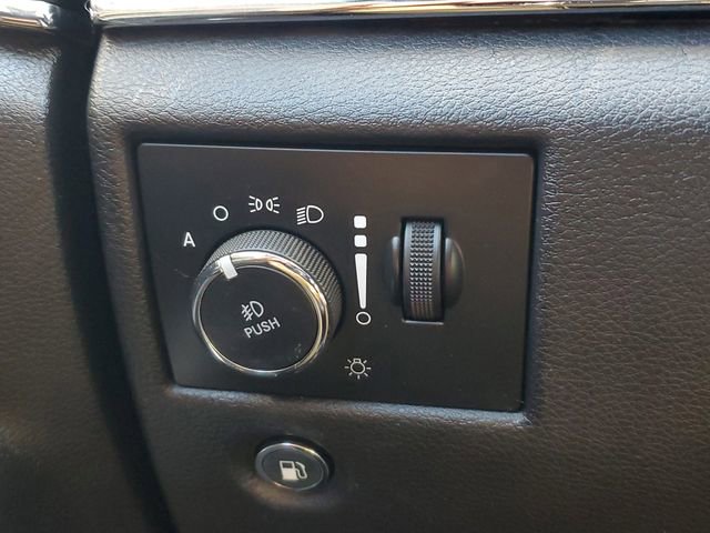 Certified 2018 Jeep Grand Cherokee Summit image 37