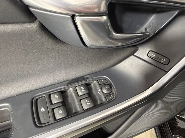 Used 2013 Volvo S60 T5 FWD image 10