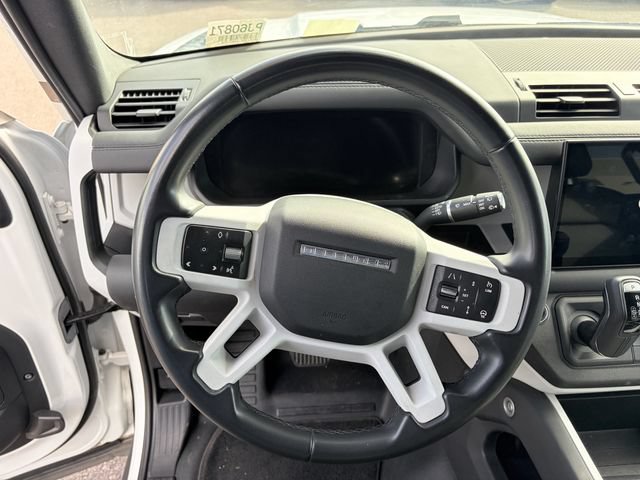Used 2025 Land Rover Defender 110 S AWD/4WD image 4